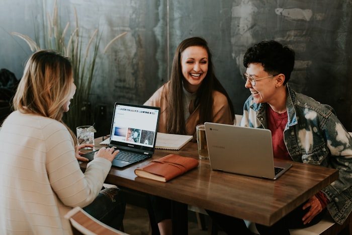 Why Students ChooseBright Future Advisors