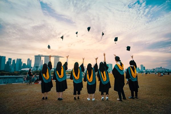 How to Choose the Right University Abroad: Complete Student Decision Guide
